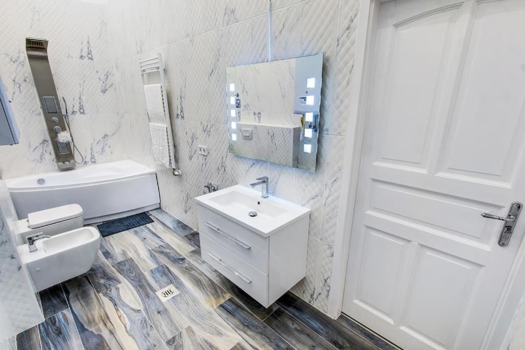 Royale Apartment บูดาเปสต์ ภายนอก รูปภาพ